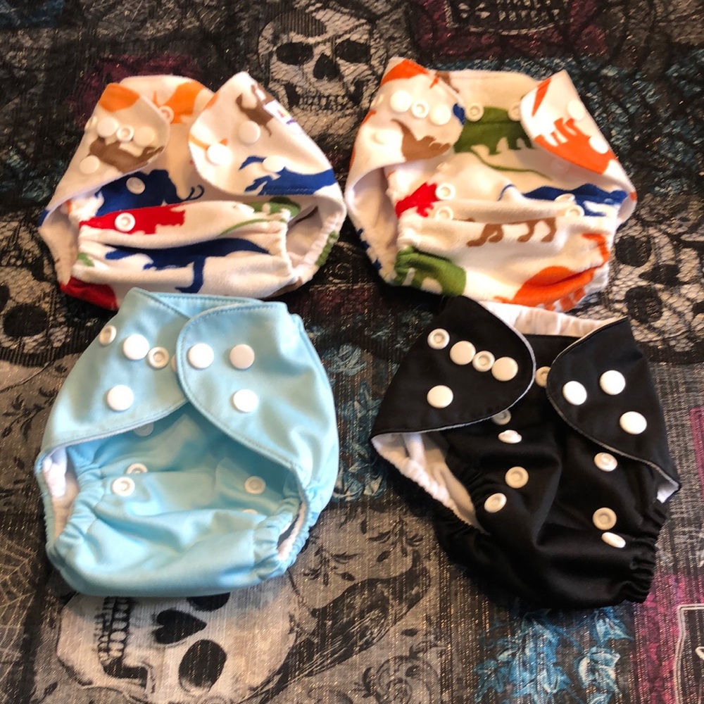 Newborn cloth diapers with pockets
